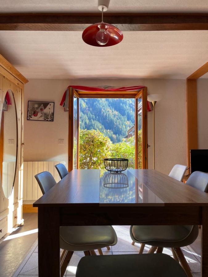 "Chalet Les Aravis" Chalet Et Appartements 르그랑보르낭 외부 사진